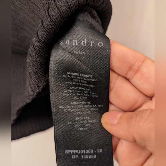 💎 Sandro Paris Women's 3/4 sleeve knit top with pearle style buttons - Picture 6 of 11